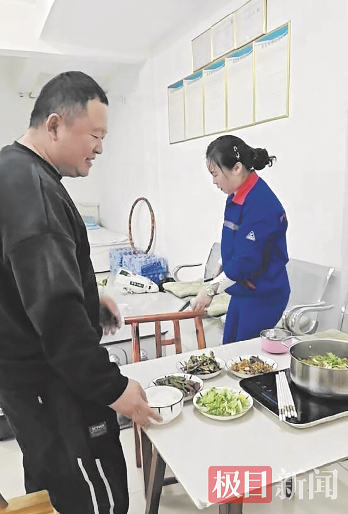 外地司机到松滋等货  车停加油站却无处吃饭 老板娘的三顿暖心饭让他泪流满面