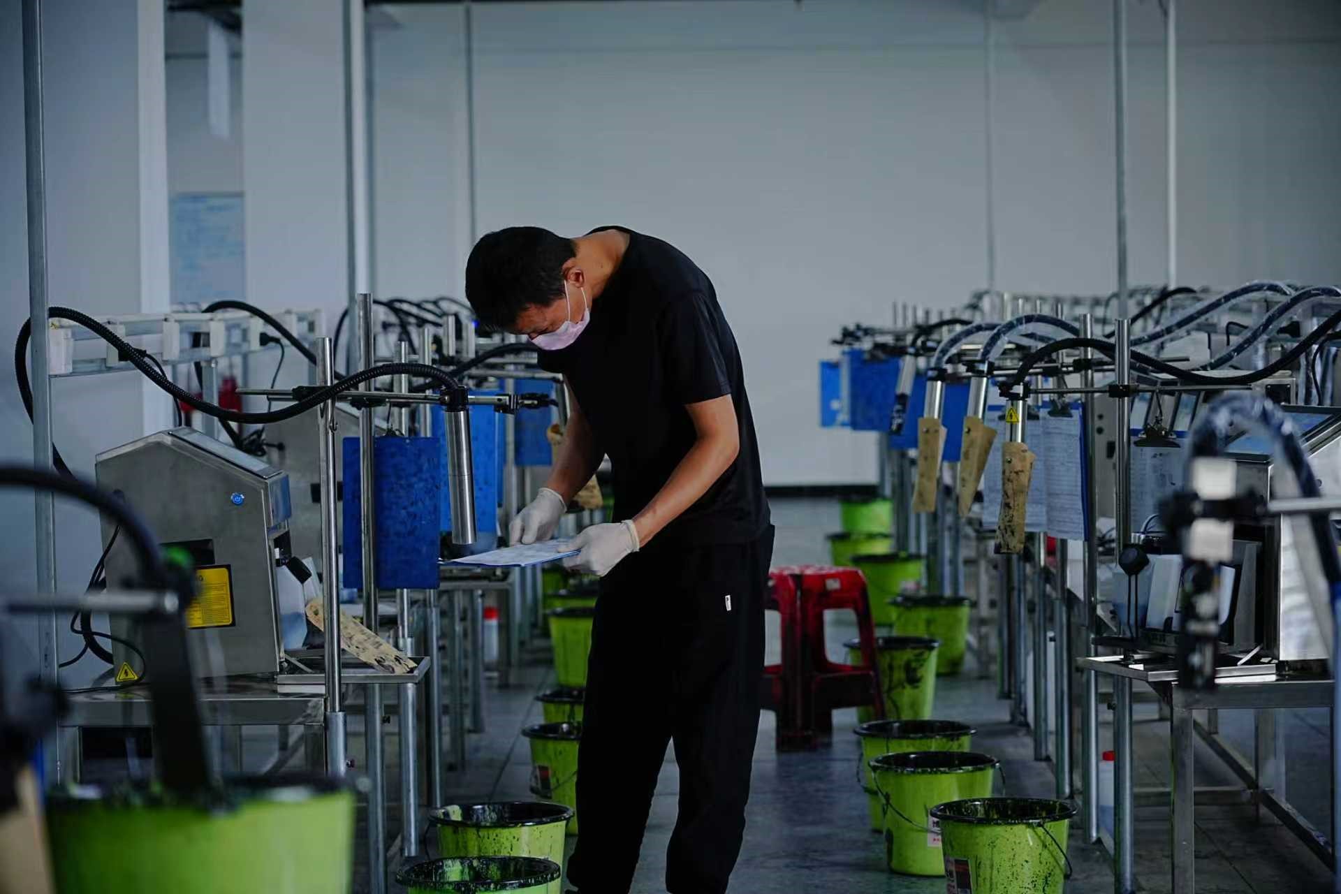 “链”出新赛道——潜江“出海”观察（中）