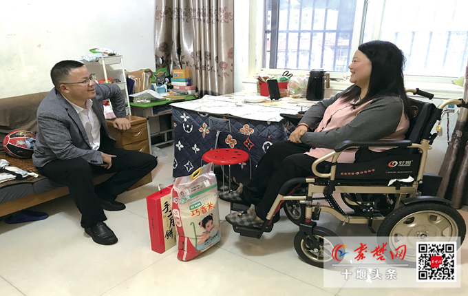 十堰正能量丨8年来师利民为近百名残疾人免费按摩 “我只是做了力所能及的事”