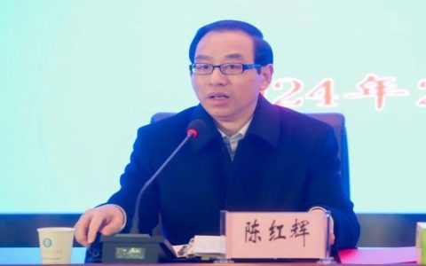 陈红辉到枝江调研柑橘销售及病虫害防控工作时强调  做好产销对接 筑牢防控屏障