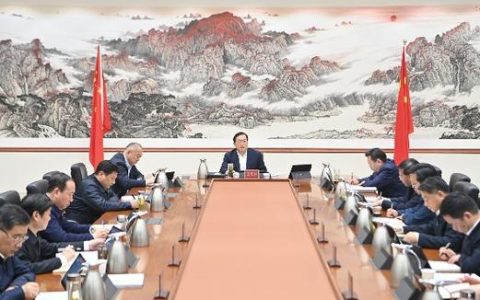 市委常委会（扩大）会议召开