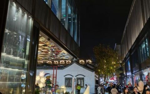 下楼潮流街区 转角遇小公园，武汉用“微更新”装下大城生活