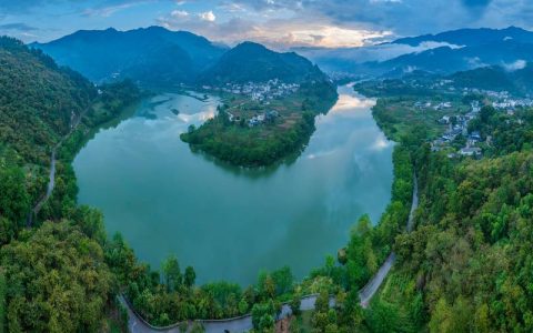 绿水青山里的恩施摄影、短视频作品征集活动启动