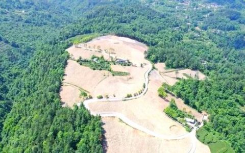 宣恩县珠山镇玉龙社区推进国土综合整治项目建设