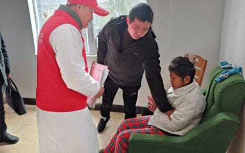 鹤峰县为220名残疾人完成上门评残服务