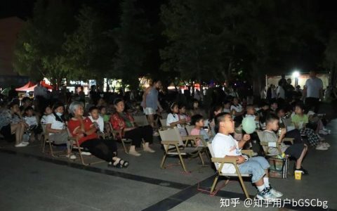 银幕光影“映亮”邻里温情