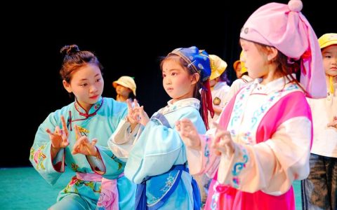 首届全国戏曲新人新作展演启幕 新编花鼓戏《烂柯外记》将亮相南宁