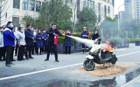 仙运电动车市场进行消防演练