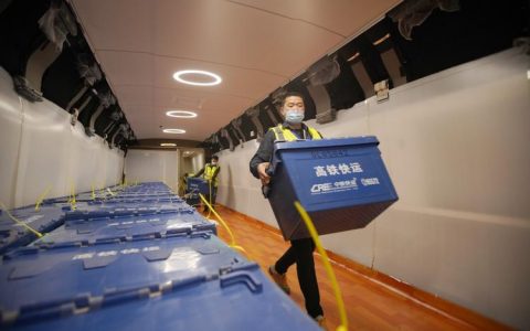 武汉首开进川“双11”电商货运专列