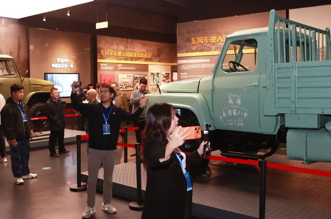 主播与十堰的山水共鸣——仙山碧水映车城，三十位主播共创高质量发展新叙事