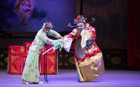 摄影画刊 | 好戏连台绽风华 ——十堰市第六届地方戏曲调演掠影