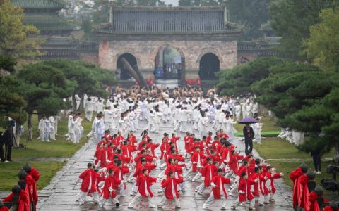 研习武当武术 传承武当文化