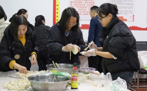 市妇联为新就业妇女群体送上技能“大餐”