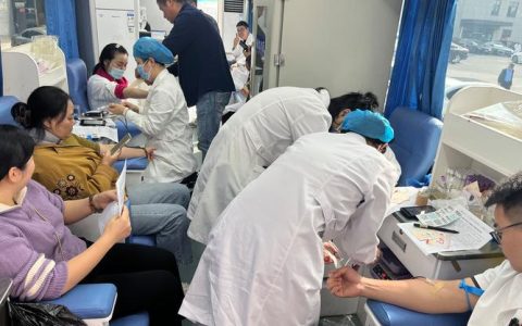 潜医热血，暖透深秋——潜江市中心医院成功开展无偿献血活动