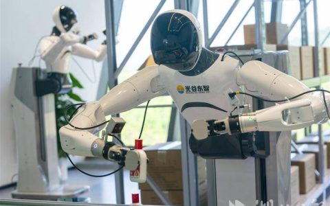 瞄准全球第一！“湖北造”物流机器人进军国际市场