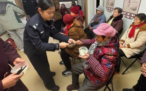 陶店乡警社联动助失智老人平安归家