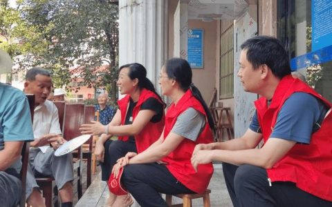 团风县退役军人事务局开展“一江清·两岸绿”志愿服务活动