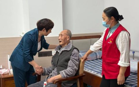 嘉鱼县人民医院医养结合中心  用心绘就幸福“夕阳红”