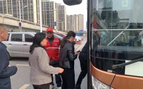 大力推进定制公交与延伸服务 赤壁优质公交让企业员工“出门即乘车”