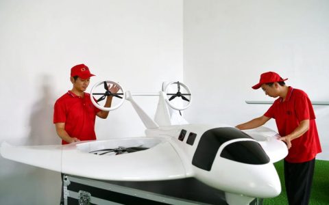 丁伟兵返乡“智”造无人机 低空经济铺就山乡致富路