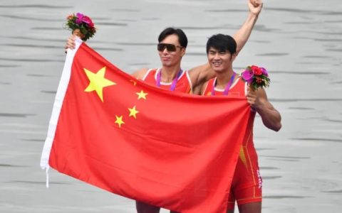 鄂州健儿刘治宇携队员斩获全运会金牌