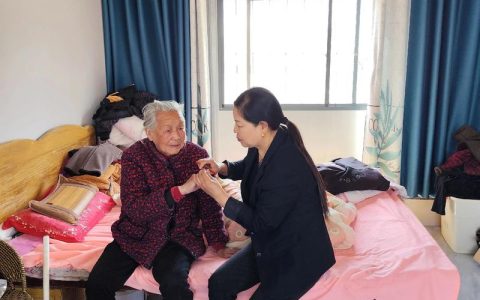 通山实现家庭健康指导员“一村两员”全覆盖