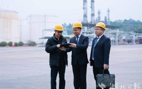 纪道清会见邮储银行湖北省分行行长肖子政 深化政银合作 实现共赢发展