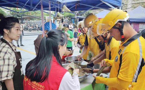 一把“数字钥匙”打开暖“新”之门——襄阳以“小哥码”为载体推动新就业群体与城市双向奔赴