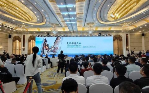 百亿投资落地赤壁咸宁（赤壁）楚商联合会正式成立