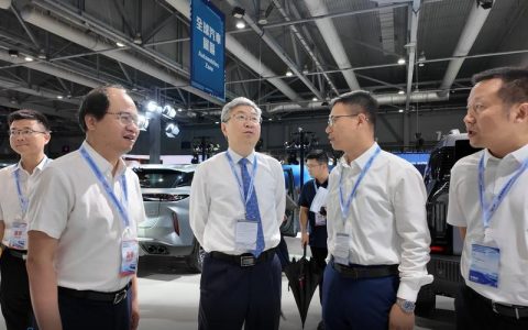 纪道清主持召开鼓励消费系列工作专题会 精准施策激活消费潜力 凝心聚力推动高质量发展