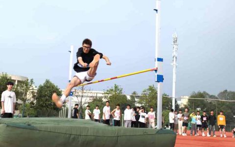 崇阳职校第十九届冬季运动会燃情启幕