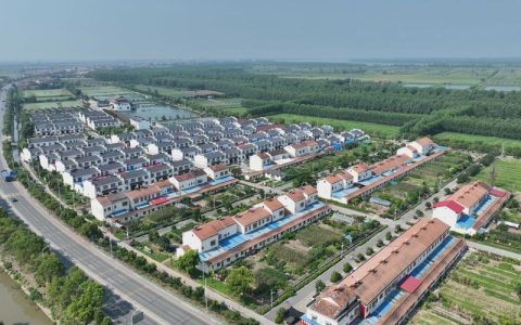 嘉鱼县潘家湾镇四邑村  “移动说事室”暖心解民忧