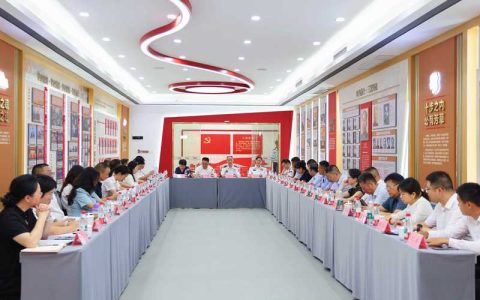 “心系人民、观照现实”行风建设主题研讨暨中国评协新会员培训班在荆州开班