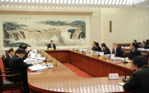 随州市五届人大常委会第二十五次会议召开