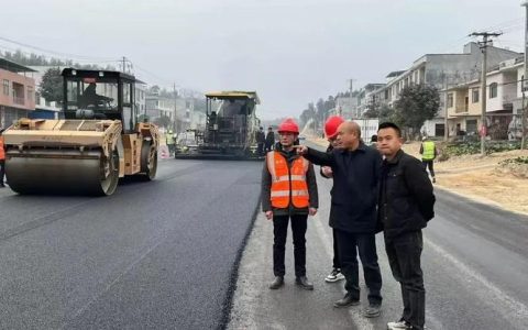 通城县公路事业发展中心扎实推进国省干线冬季养护工作