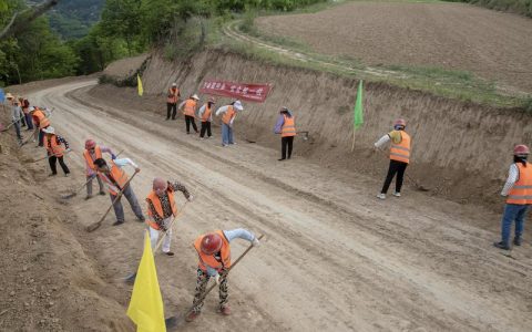 漕河镇以工代赈项目助力乡村振兴