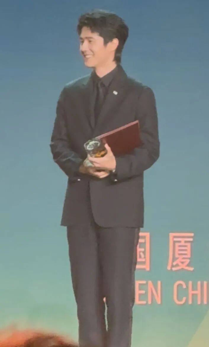 朱一龙、易烊千玺、黄晓明、宋佳，获表彰！