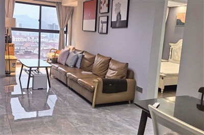 “神仙女租户”让房东感动落泪 住了5年多，退租时房子像新的一样