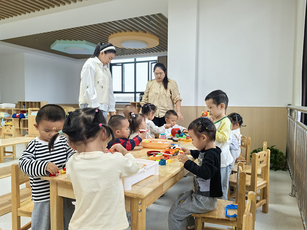 浩口镇：勇立潮头满目新