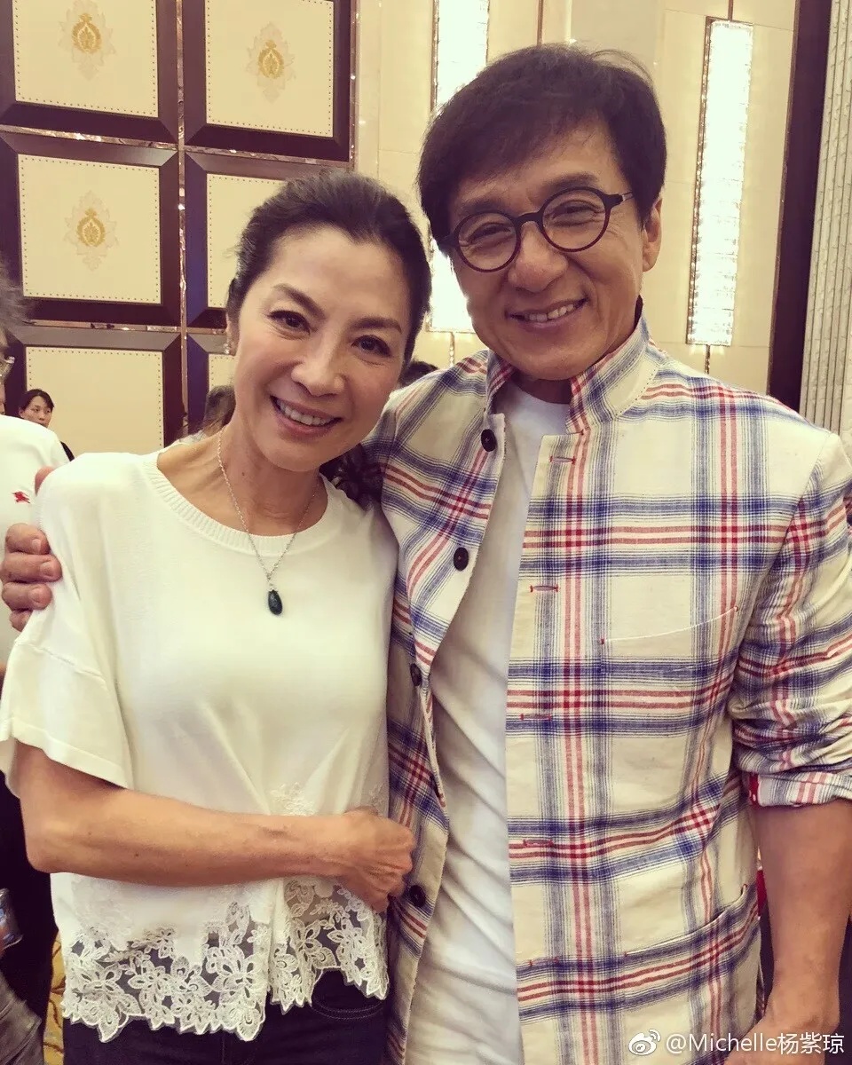 杨紫琼获柏林电影节终身成就奖，此前已凭《瞬息全宇宙》获奥斯卡奖、金球奖