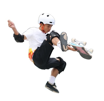 少年有志  凌空飞翔 湖北13岁小将张永超夺得滑板银牌