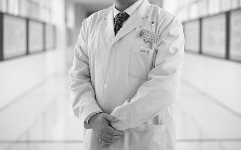 48岁三甲医院主任医师在工作岗位上病逝，病发前还在为患者做手术