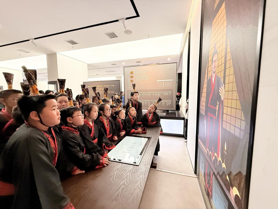 在这里，看见接续奋斗的足迹