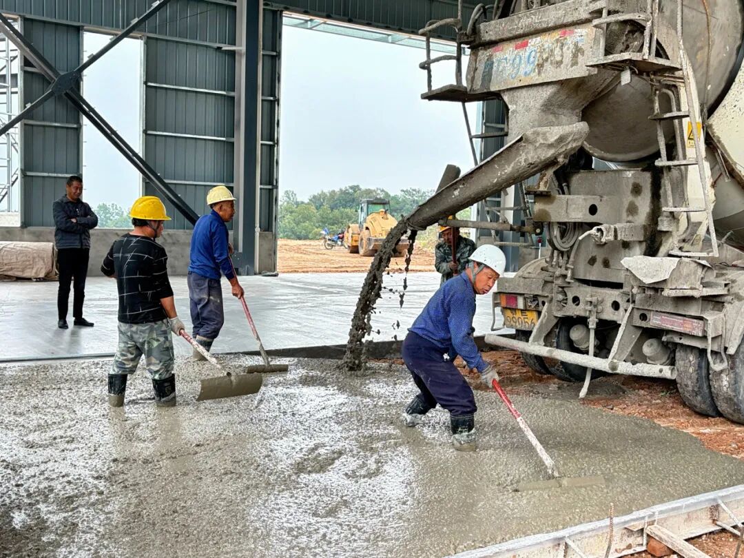 厂房还在建，企业已“抢光”！牧童村的“聚宝盆”从何来？