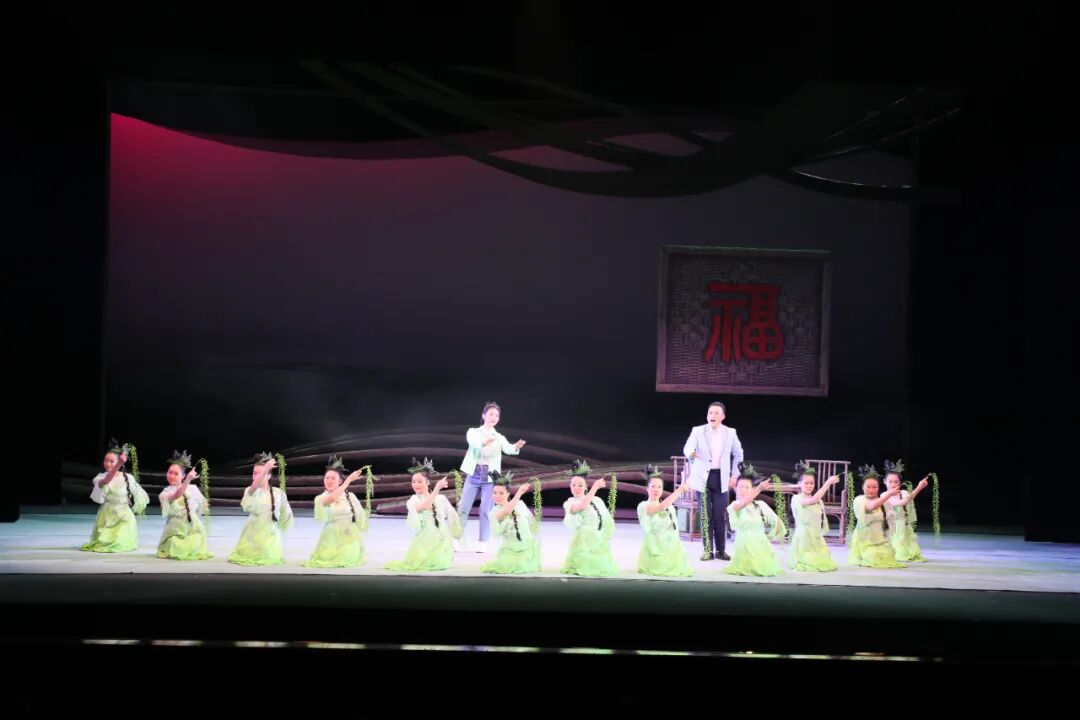 柳条“链”动亿元产值！湖北小镇非遗创新“链”出全会新图景