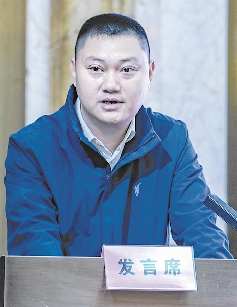 锚定党建“定盘星” 六位村干传真经