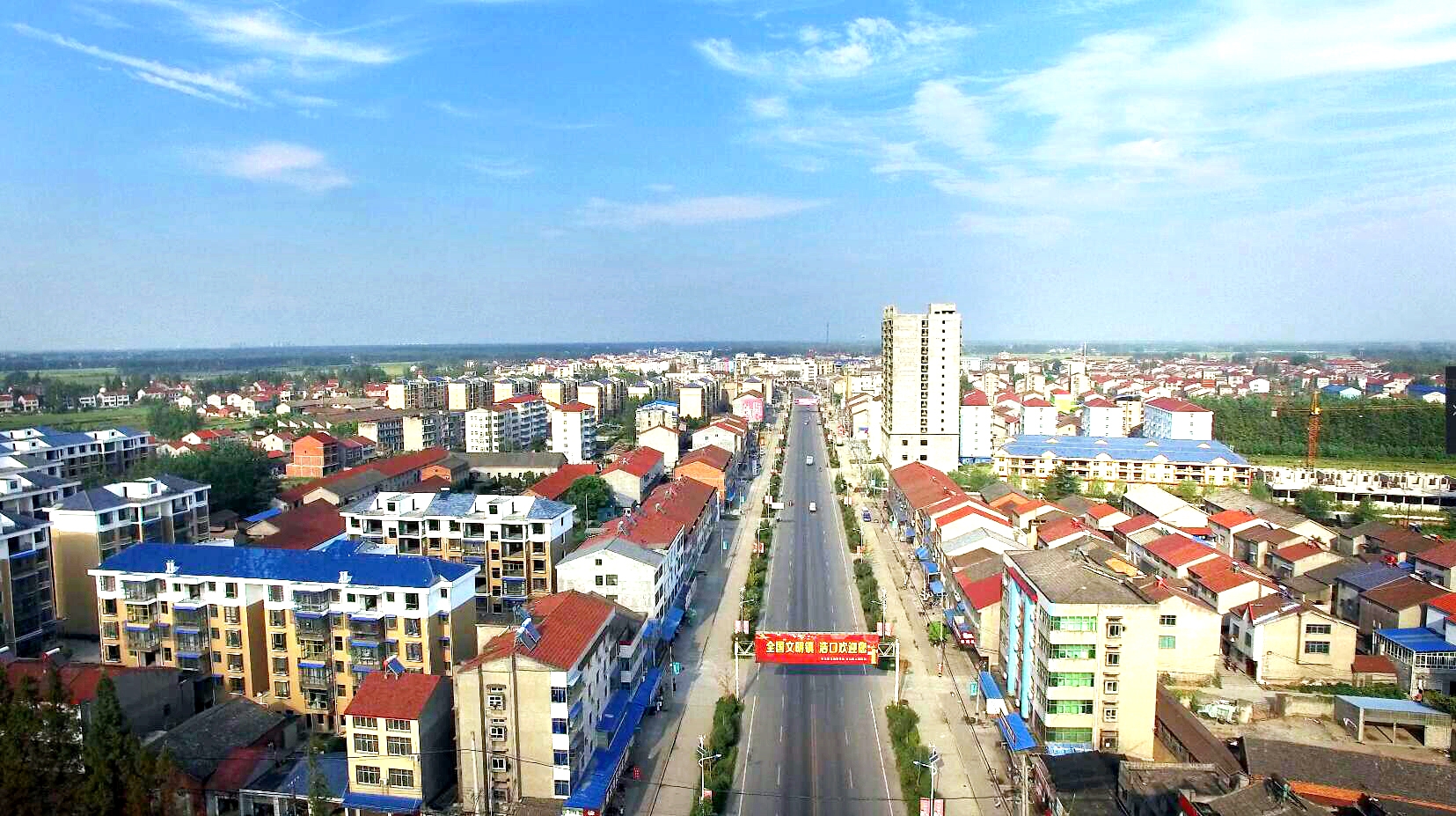 浩口镇：勇立潮头满目新