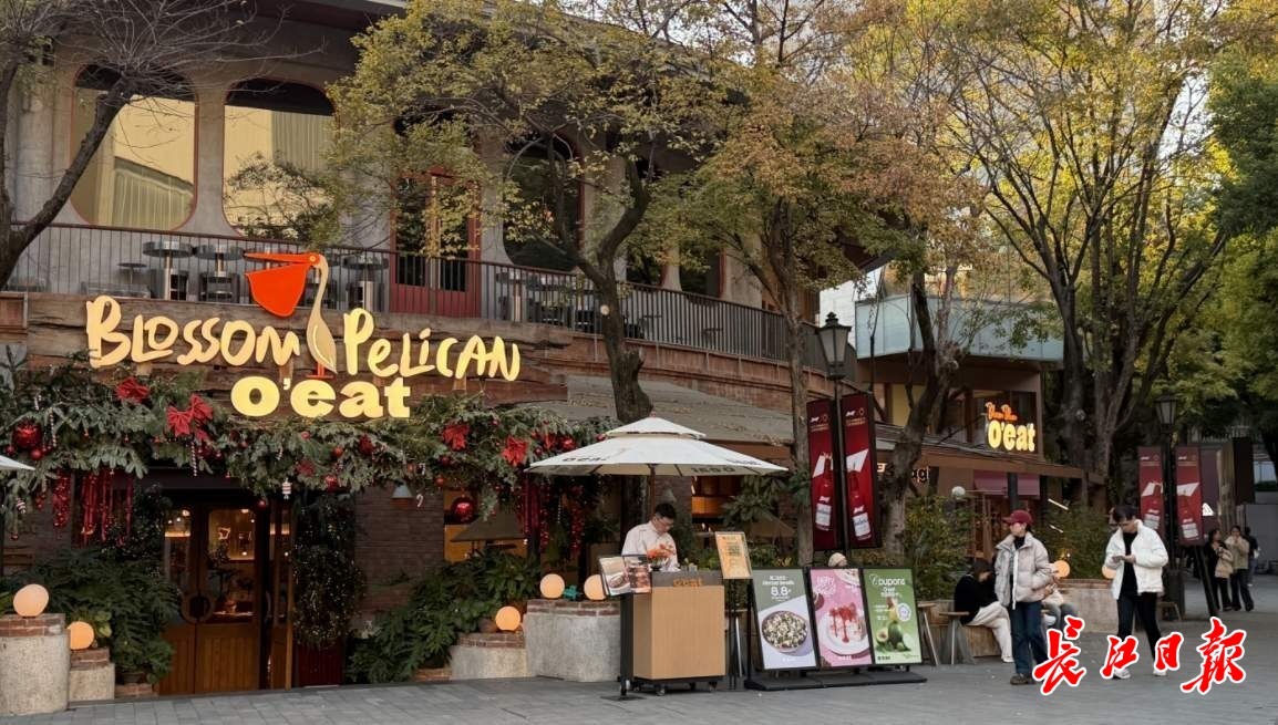 武汉“漂亮饭”，全国排队吃