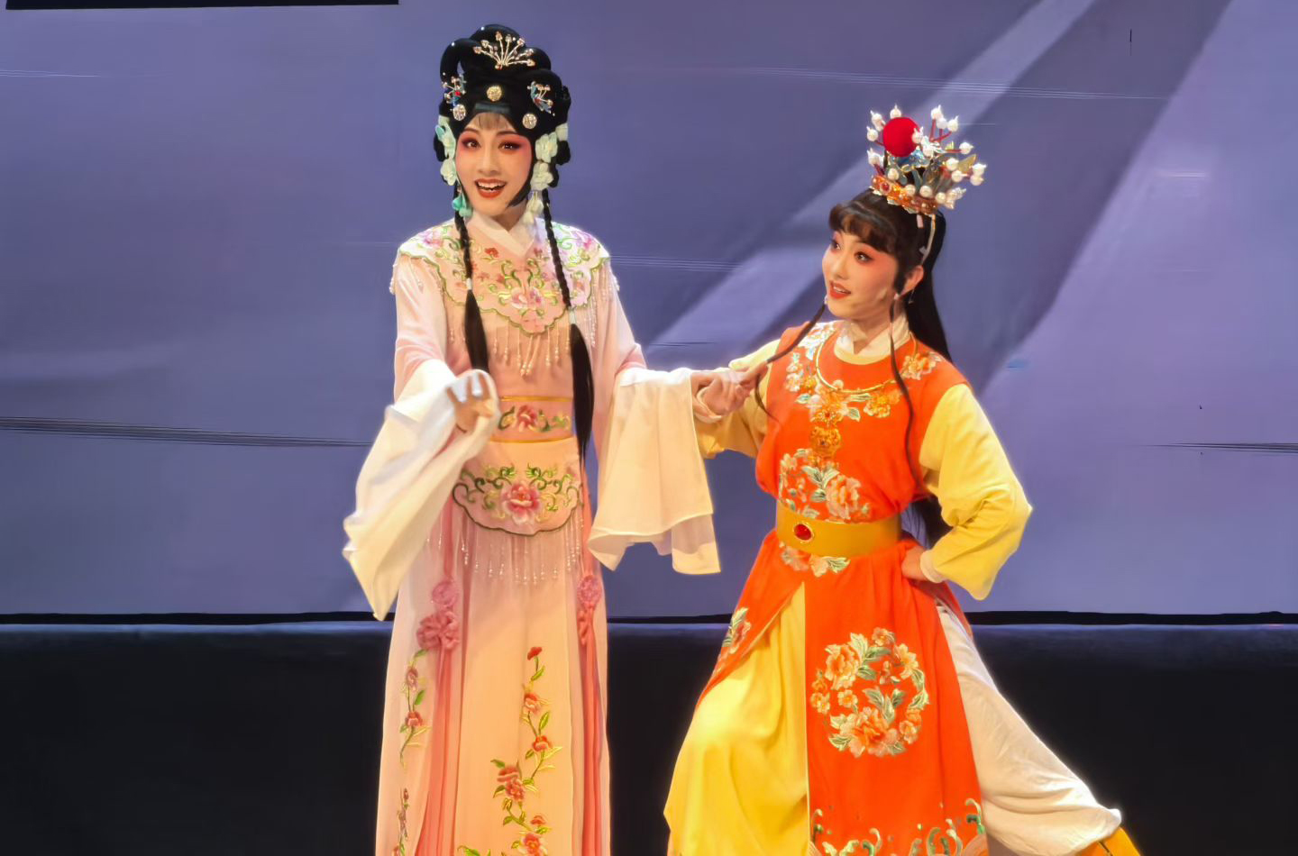 大型古装荆州花鼓戏《狸猫换太子》精彩上演