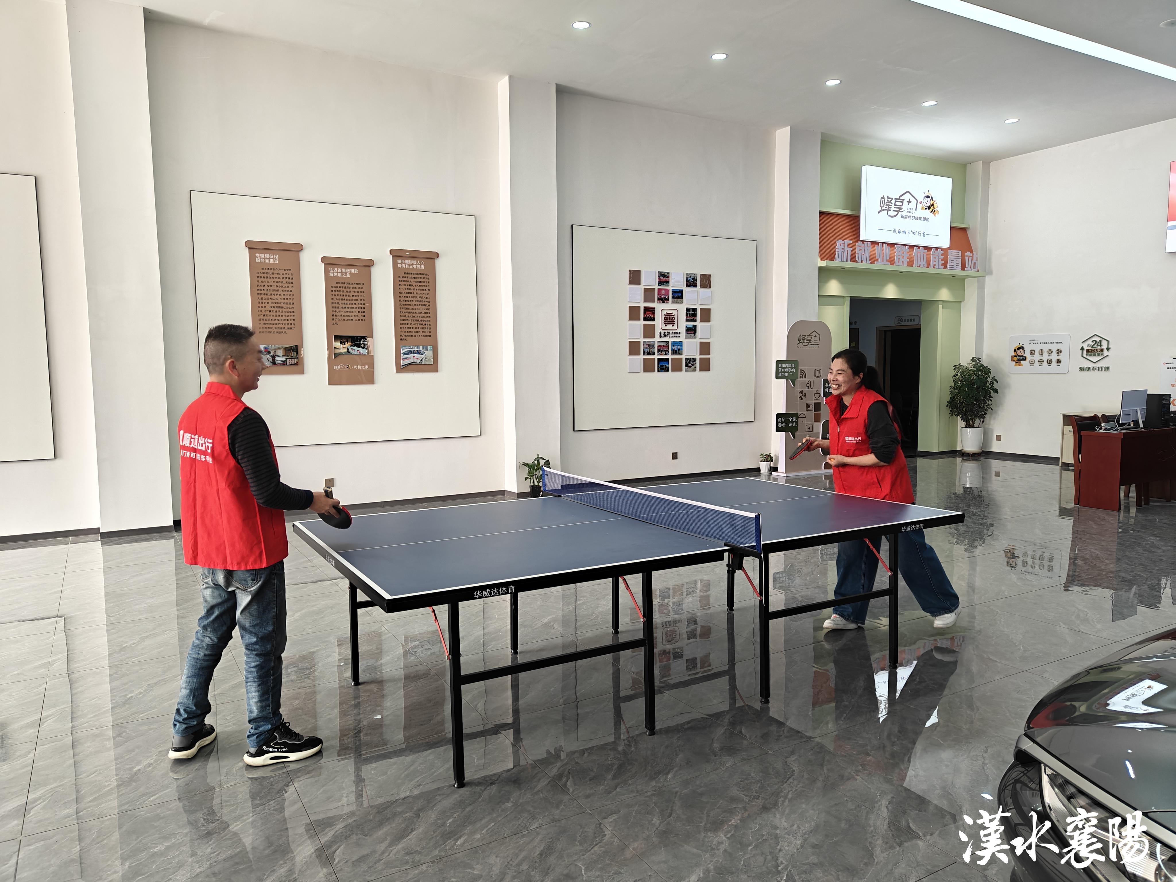 一把“数字钥匙”打开暖“新”之门——襄阳以“小哥码”为载体推动新就业群体与城市双向奔赴